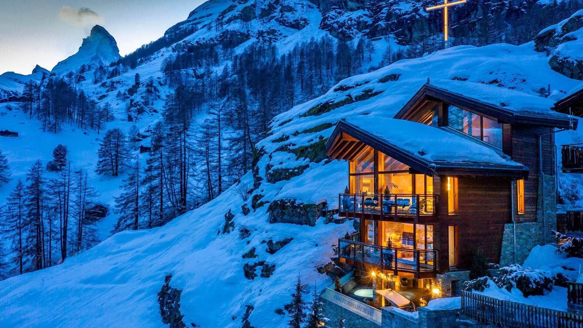 Manhattan Ski Chalet | Lorem ipsum
