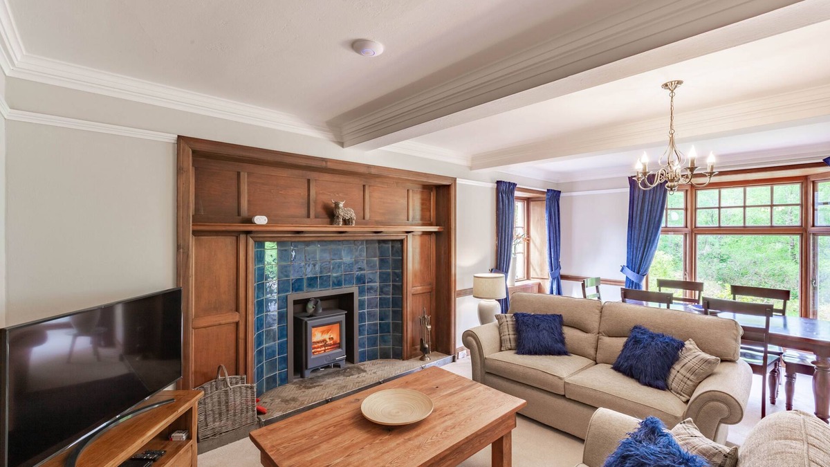Taynuilt Cottage | Lorimer Apartment - an apartment that sleeps 2 guests in 1 bedroom