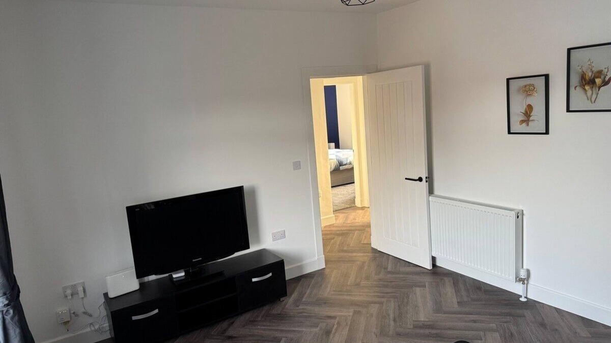 Inverurie House | Lorna Doune - 2 Bedroom Bungalow