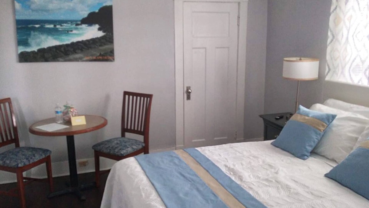 McDonough Bed & Breakfast | Lorraine Suite - 1 br 1 bath - Ferry to French Quarter