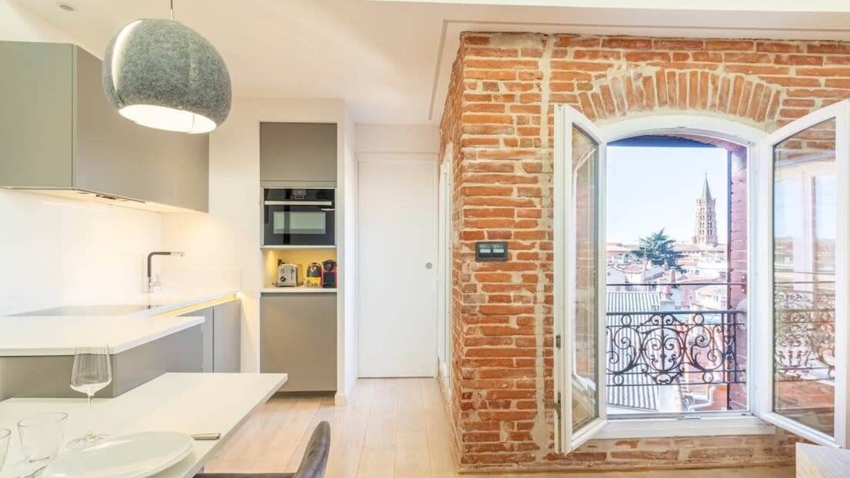 Toulouse City-Centre Apartment | Lorraine - Vue St-Sernin - Hypercentre - Capitole