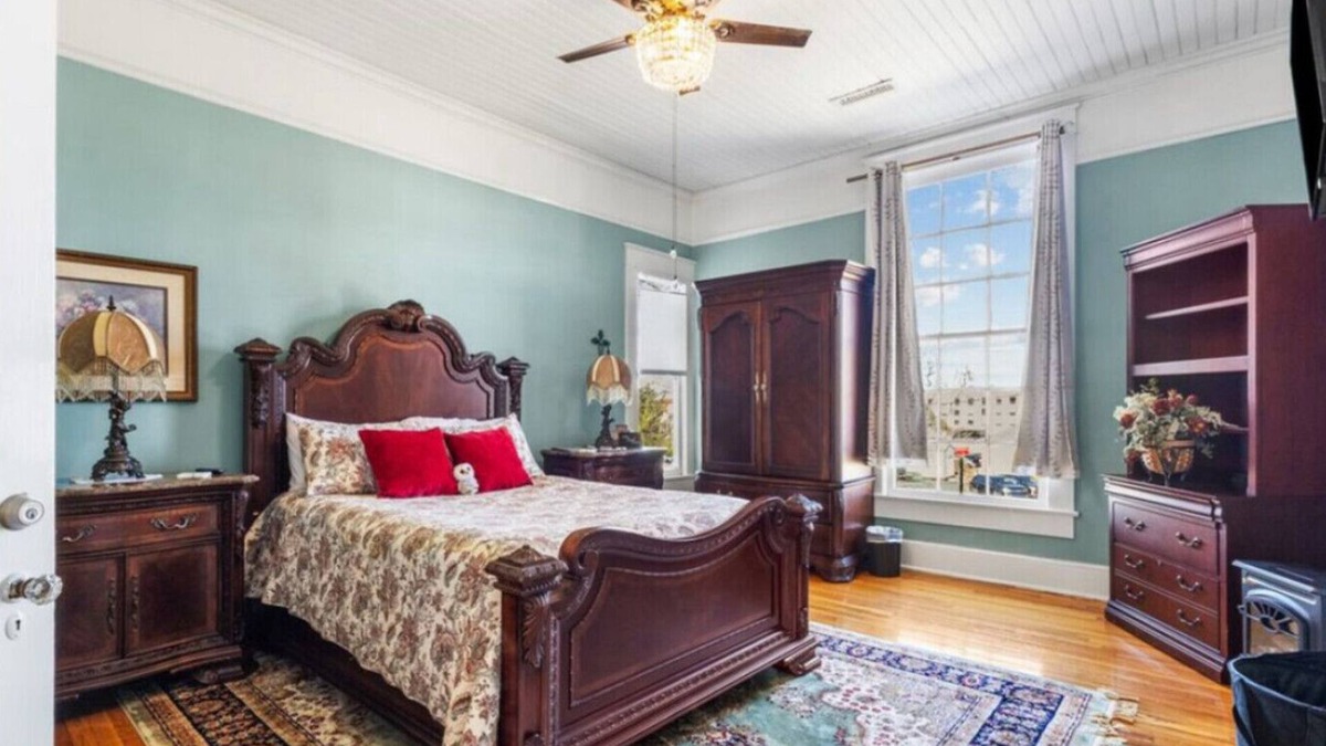 Anderson House | Lorriena Room - Southern Mansion