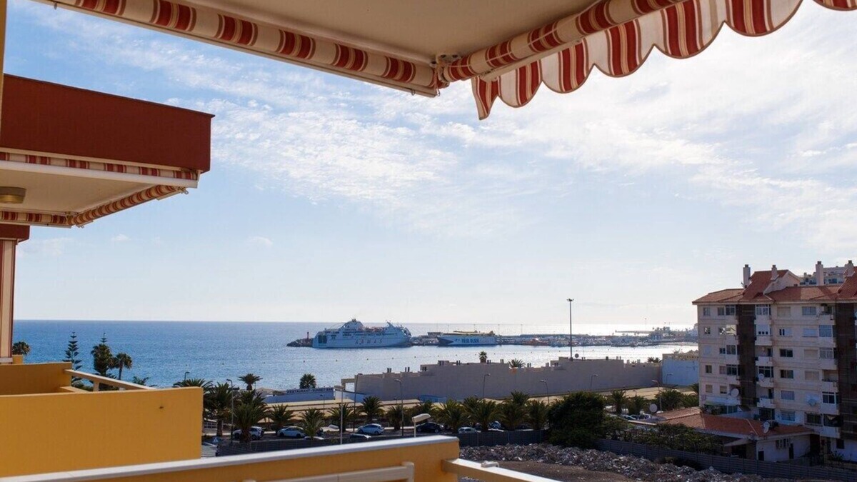 Los Cristianos Apartment | Los Angeles FREE WIFI