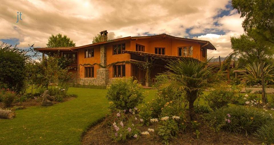 Cajamarca House | Los Jardines de Teresa