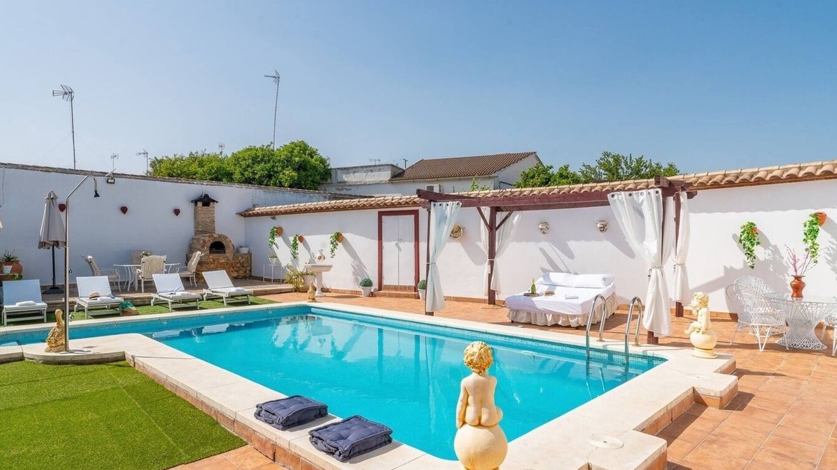 Penaflor Villa | Los Mellizos Peñaflor by Ruralidays