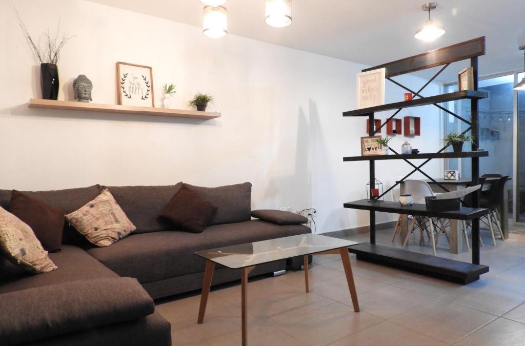 Irapuato House | Los Prados Minimalist Home by Lunian