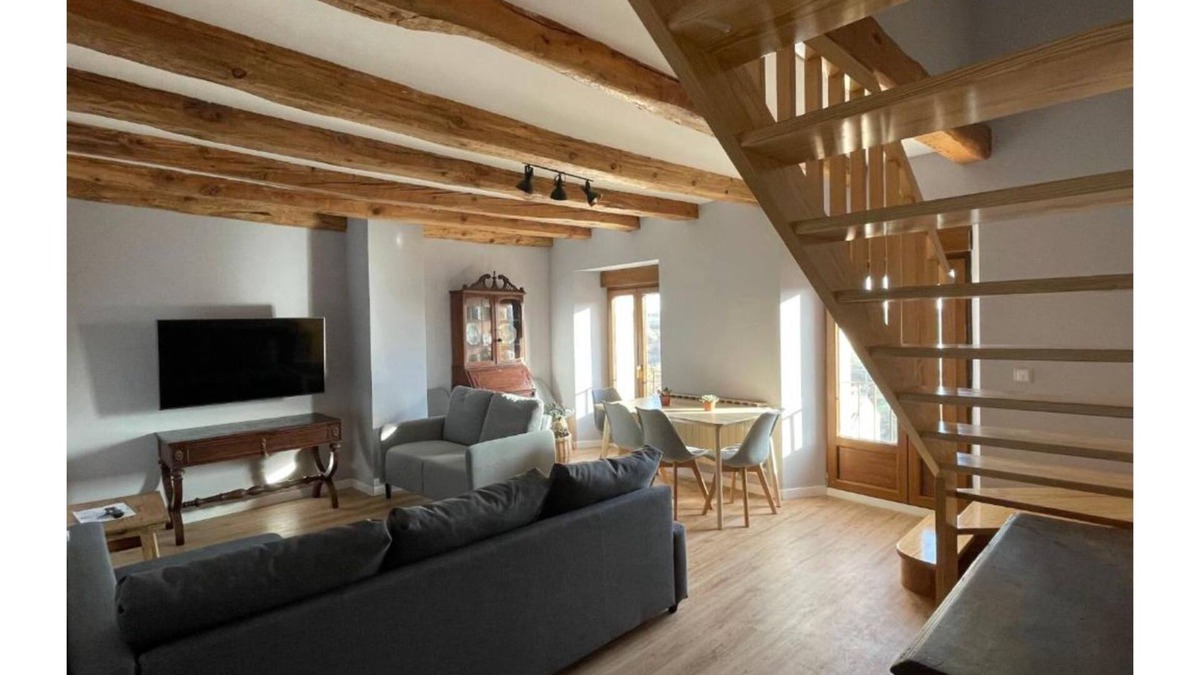 Sepulveda Apartment | Los Templarios 2