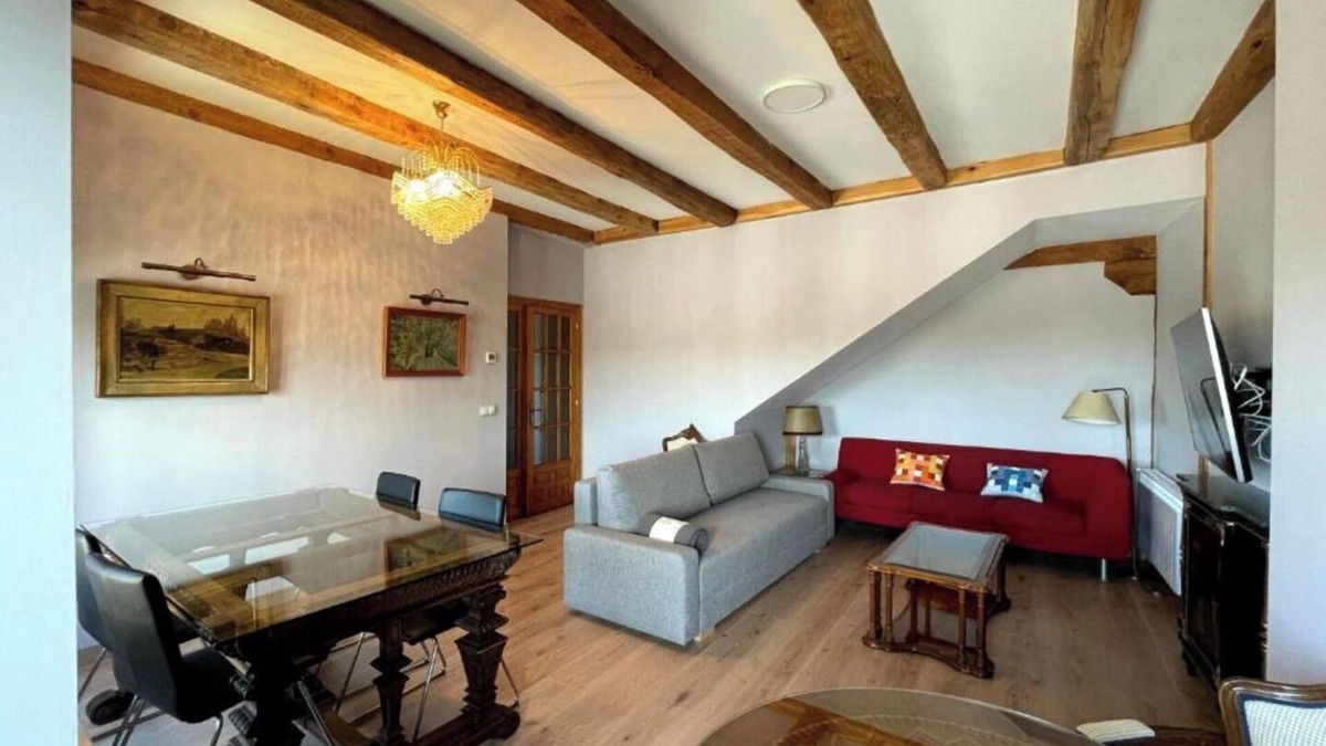 Sepulveda Apartment | Los Templarios