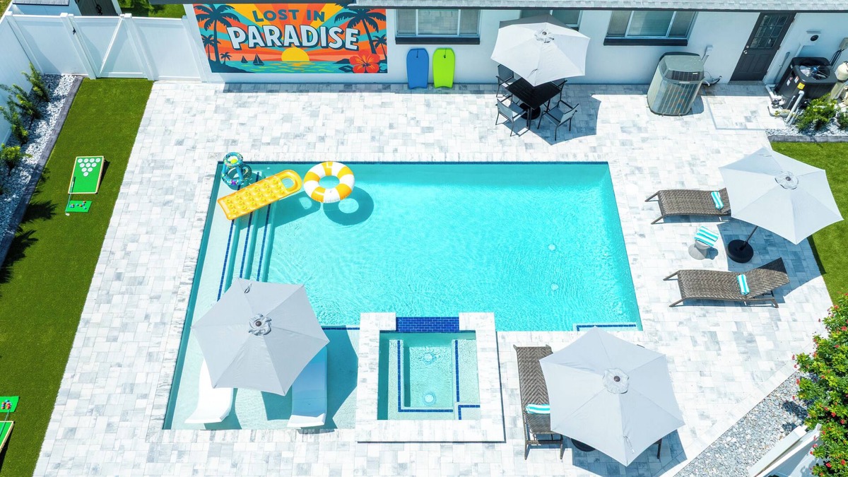 Seminole House | Lost In Paradise - Heated Pool, Spa, Mini Golf