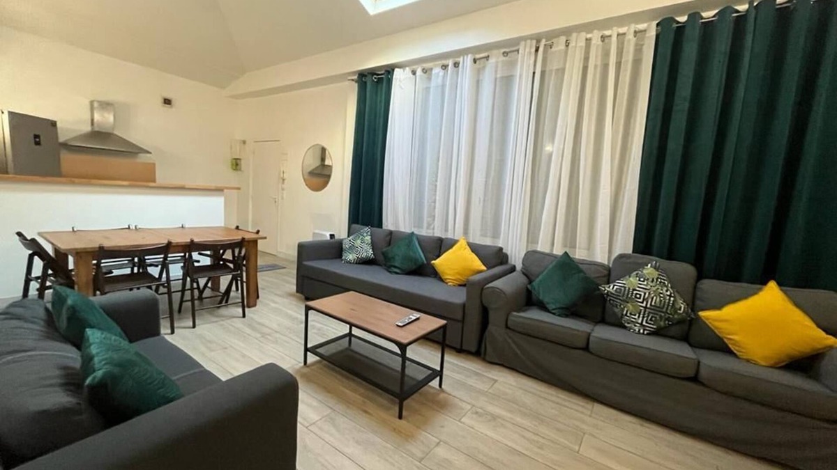 Bel-Air Nord Condo | Lot D'appartements Pour 22 Personnes a Paris Place de la Nation