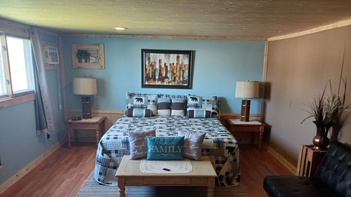 White Pine House | Lots of amenities, close to Lake Superior and Porcupine Mountains