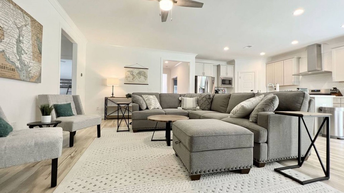 Auburn - Opelika House | Lots of amenities. Open Floor plan. Perfect for families and groups!
