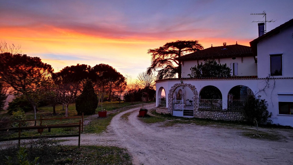 Courrensan House | Lots of charm for this house 3 ears, brand new, with its unparalleled panoramic view