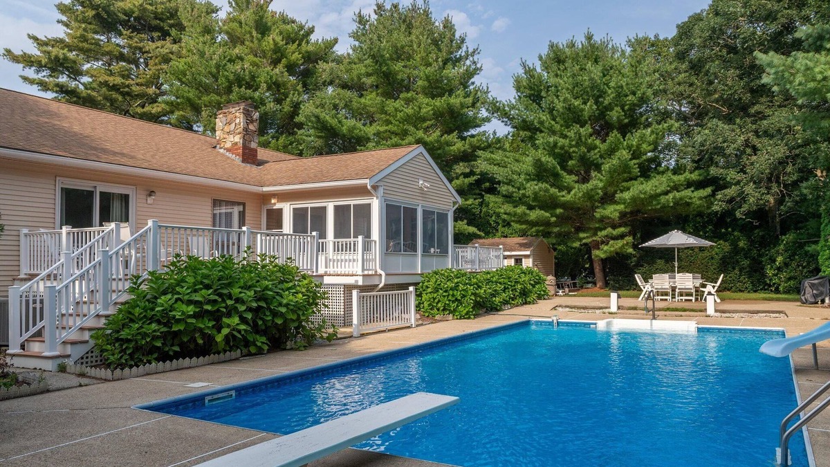 Cotuit House | Lots of space for a big family reunion, privacy, HEATED pool