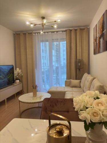 Ostroleka Apartment | Lotus Apartments Impero garaż