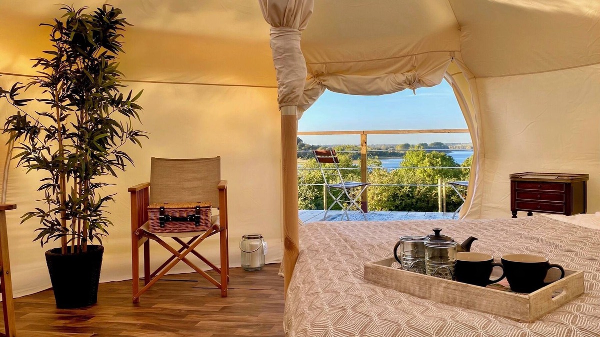 Longdon Cabin | Lotus Belle Tent With Private Deck, BBQ Garden And Hammock Overlooking Rutland Water