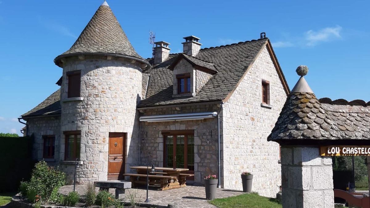 Aumont-Aubrac House | Lou Chastelou Odheteo, à Aumont Aubrac