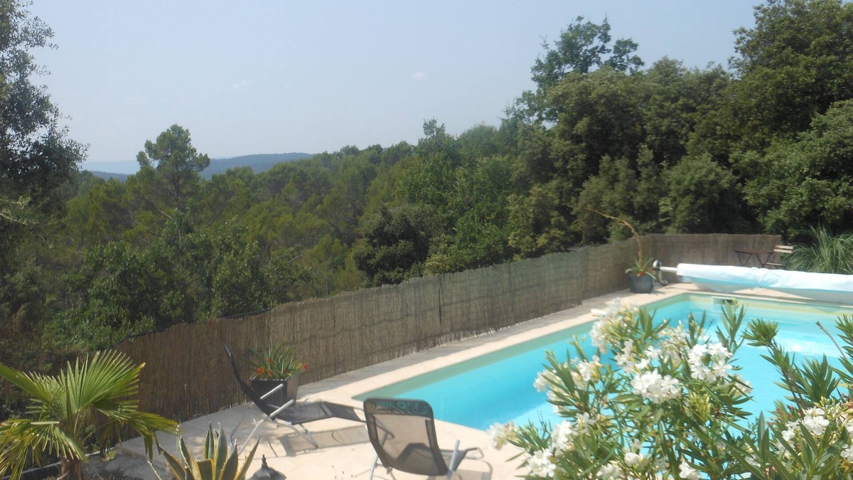 Flayosc Apartment | Lou Farniente, gite with swimming pool near village air-conditioning 4 * comfort