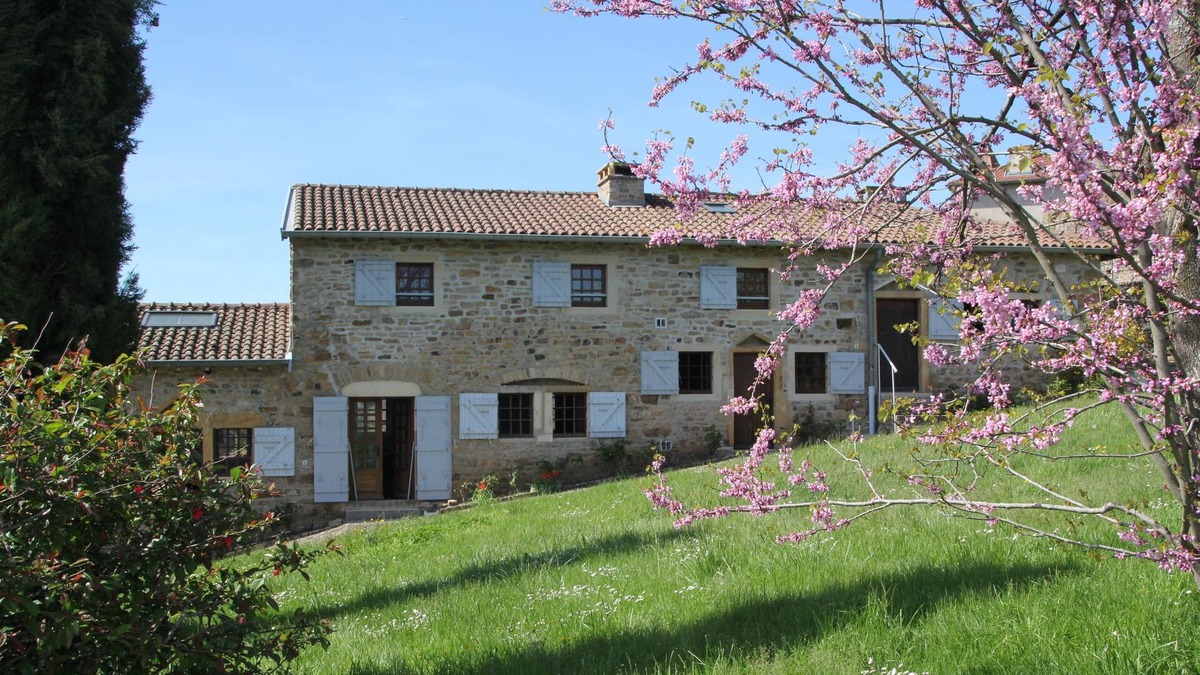 Jalogny House | Loue Maison 14 Couchages Avec Grand Jardin - Cluny Bourgogne
