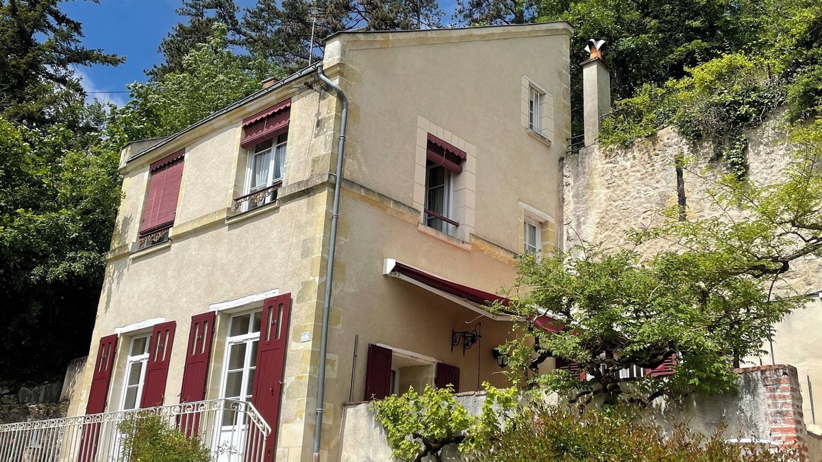 Nazelles-Negron House | Loue Maison au Coeur des Châteaux de la Loire, Semi-troglodyte, Piscine