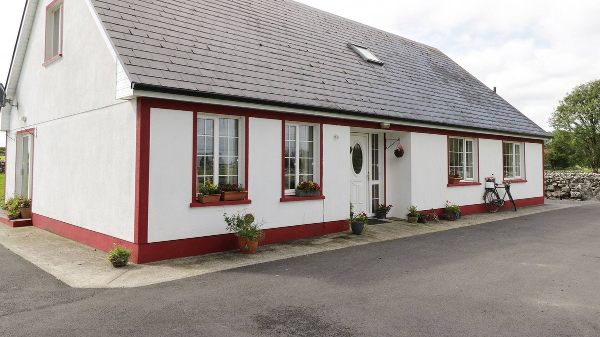 Cong Cottage | LOUGH MASK ROAD FISHING LODGE in Ballinrobe, County Mayo