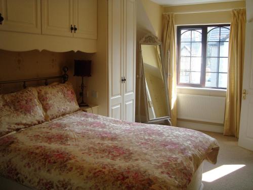 Mohill House | Lough Rynn Self Catering