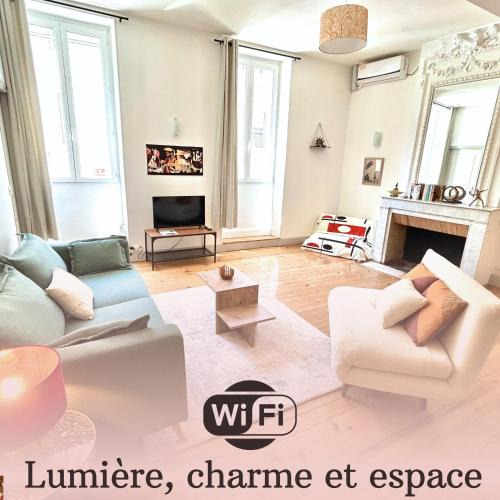 Auch Apartment | Louisa - Spacieux en Plein centre - Places gratuites - 1er étage