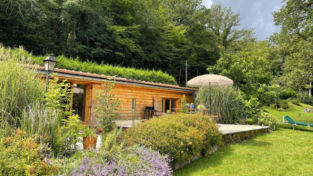 Charnay Ski Chalet | Löuloue - a cottage by the river
