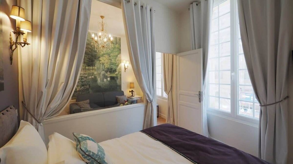 2nd Arrondissement Apartment | Louvre Opera Design