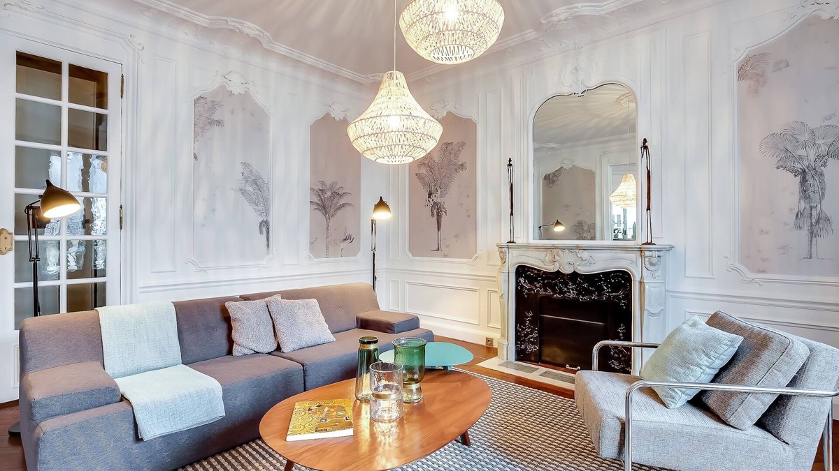 Paris City Center Apartment | Louvre View | Perfect location Amazing Luxury Flat | View Lift Concierge