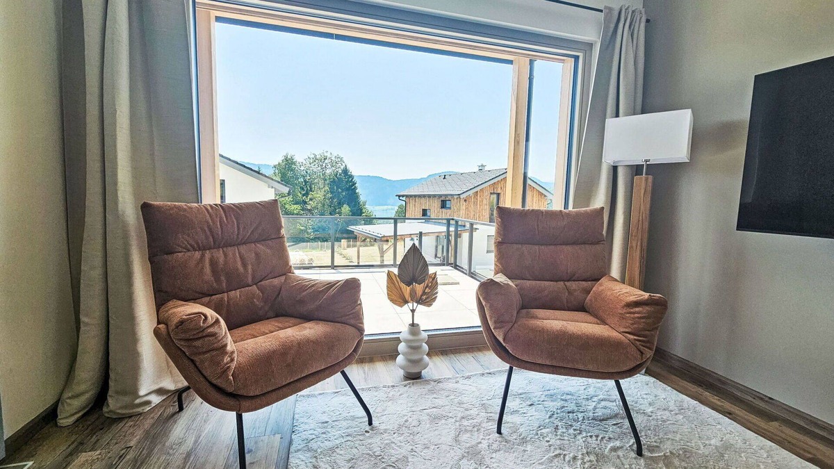 Tratten House | Lovely apartment in villa for 6 guests with WIFI, TV, terrace, pets allowed and parking