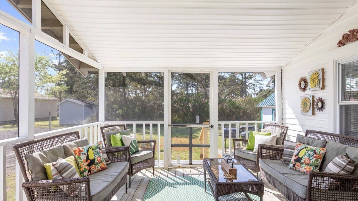 Chincoteague House | Love and Luck on Chincoteague Island!