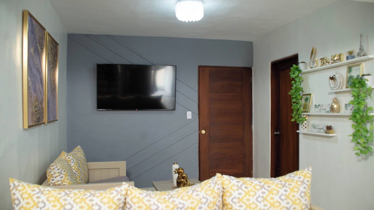 Santiago de los Caballeros House | Lovely 3-bedroom building in Santiago with fitness room, WiFi, AC