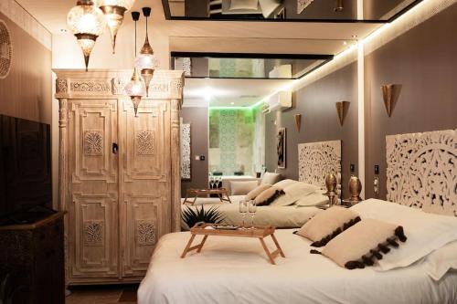 Saint-Rambert-d'Albon Apartment | Love Room 1001 nuits & Balnéo
