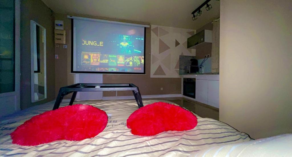 Goussainville Apartment | Love room #BBSH