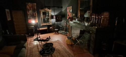 Saint-Assiscle Bed & Breakfast | Love room Perpignan donjon 35mn de Perpignan