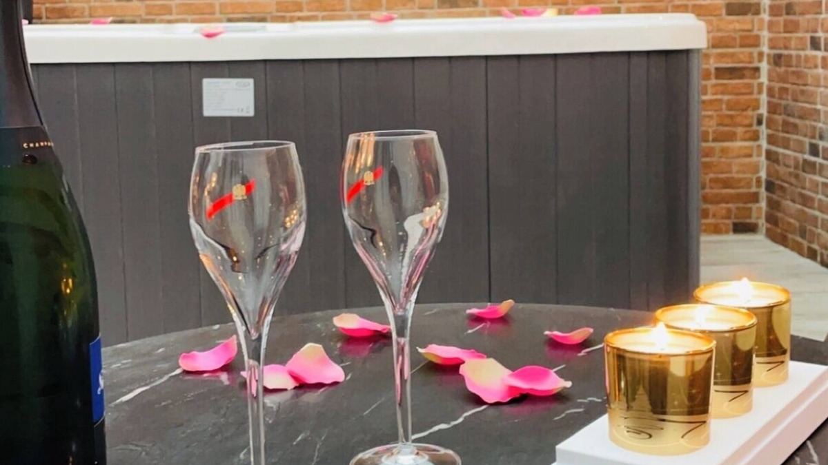Le Perrier House | Love Room - Romantic interlude with private spa