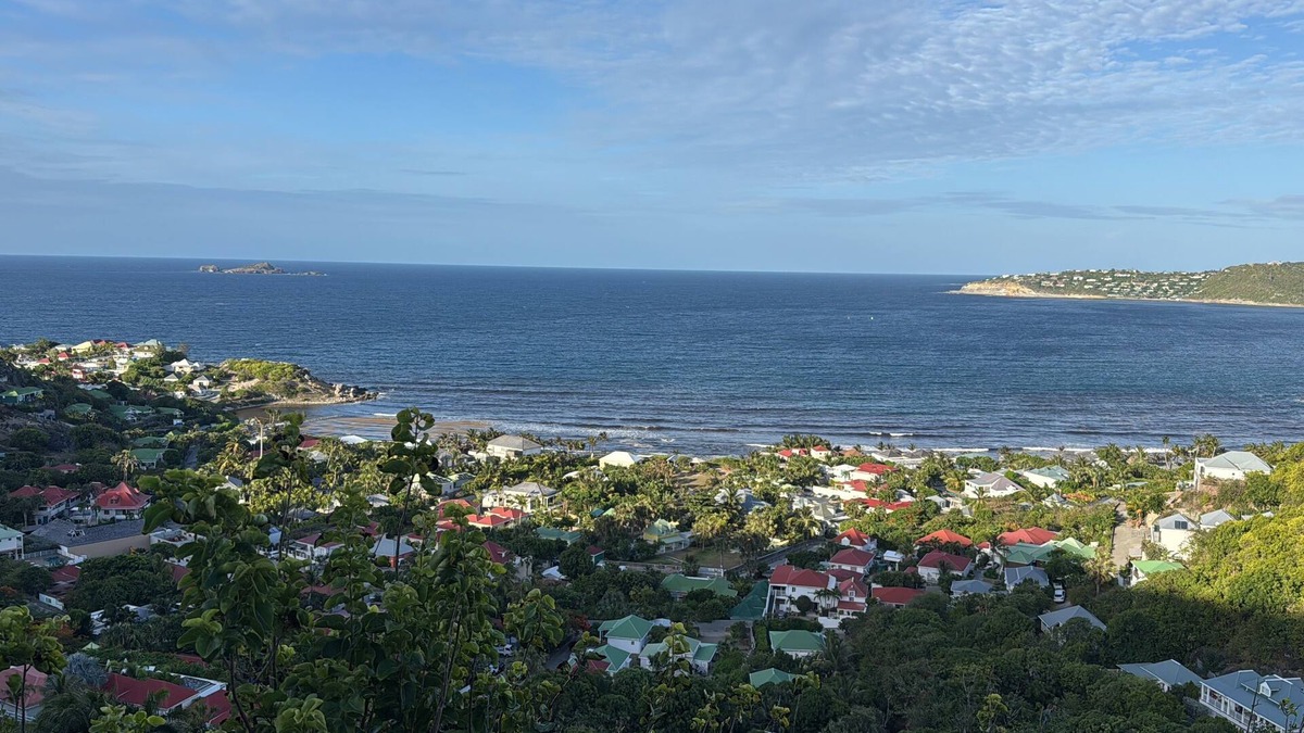 Public House | Love St Barth's nBreathtaking views in a lovely private house