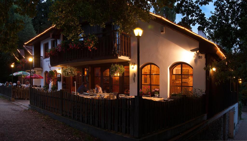 Loucen Hotel | Lovecký hotel Jívák
