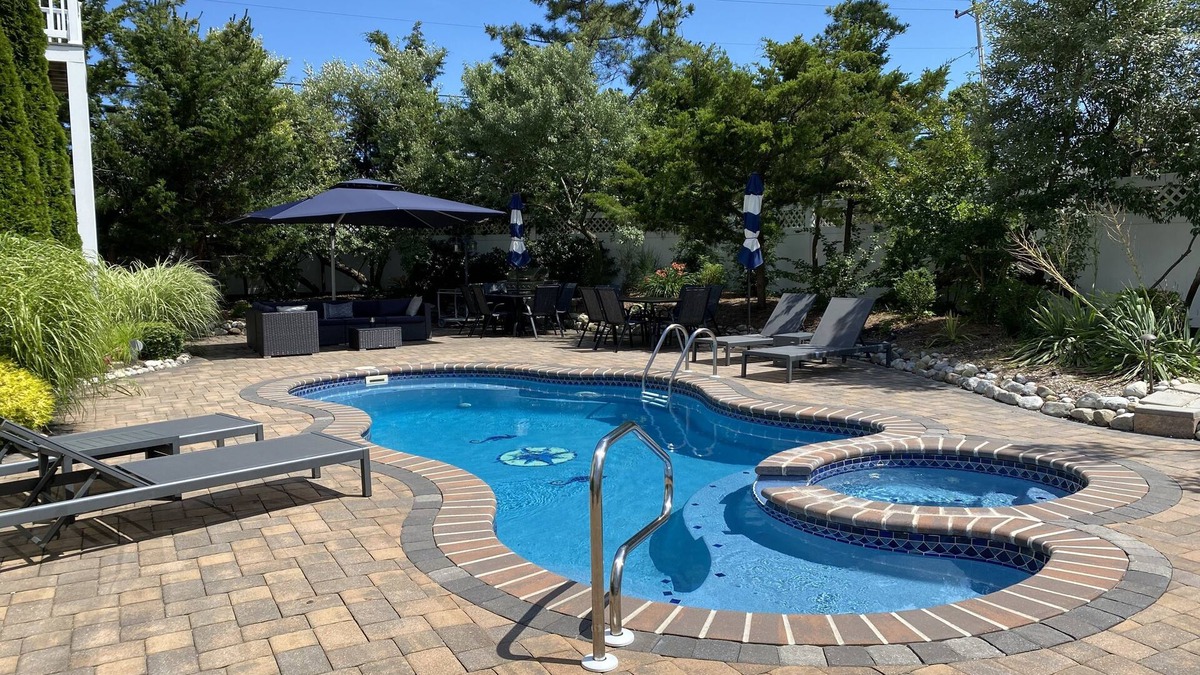 Loveladies House | Loveladies- Private Lane 4BR/Pool-Steps to Ocean/Ocean & Bay Views