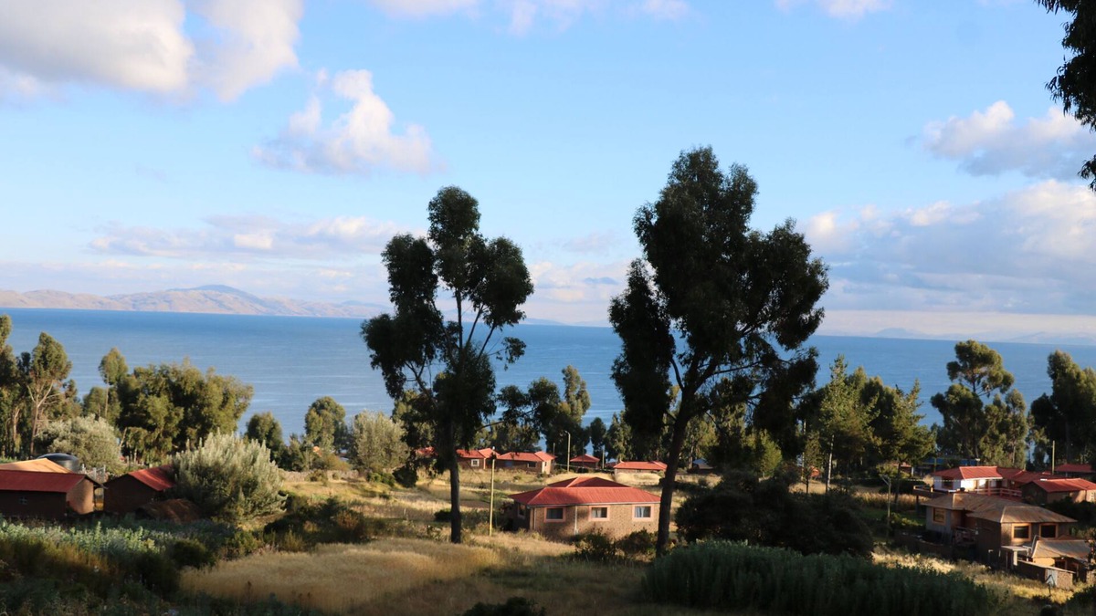 Huillanopampa Bed & Breakfast | LoveLand Amantani Lodge - An Enchanted Place