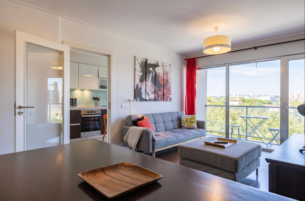 Parque das Nacoes Apartment | Lovely 1 BDR Apartment With Pool by LovelyStay