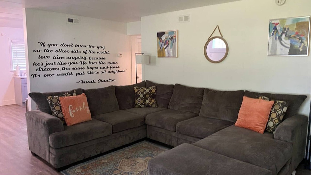 Merrillville Apartment | Lovely 1 bed room apartment, all to yourself.