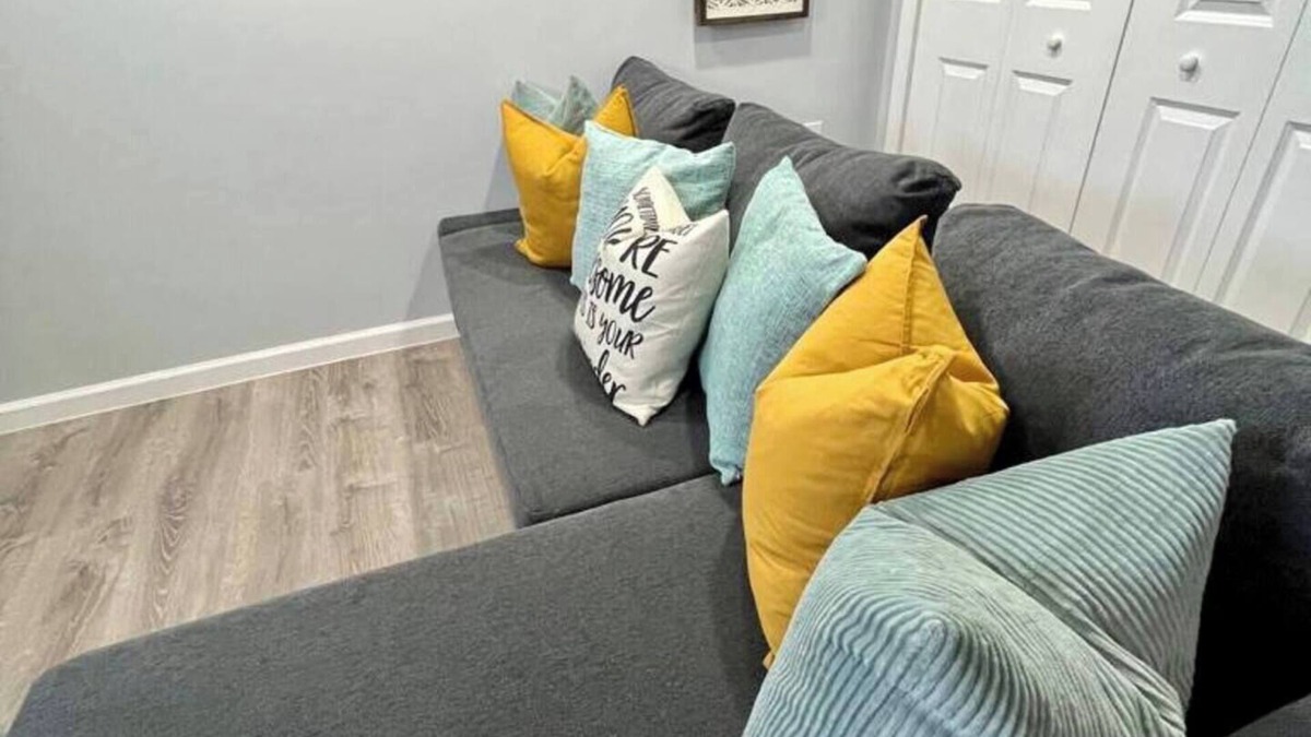 Frankford Apartment | Lovely 1-Bedroom Apartment with Free Parking