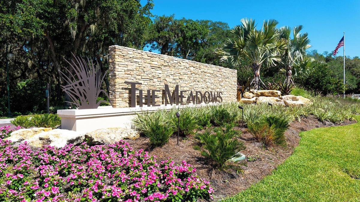 The Meadows Condo | Lovely 2 Bed 2 Bathroom Condo in a quiet lush area near the golf course