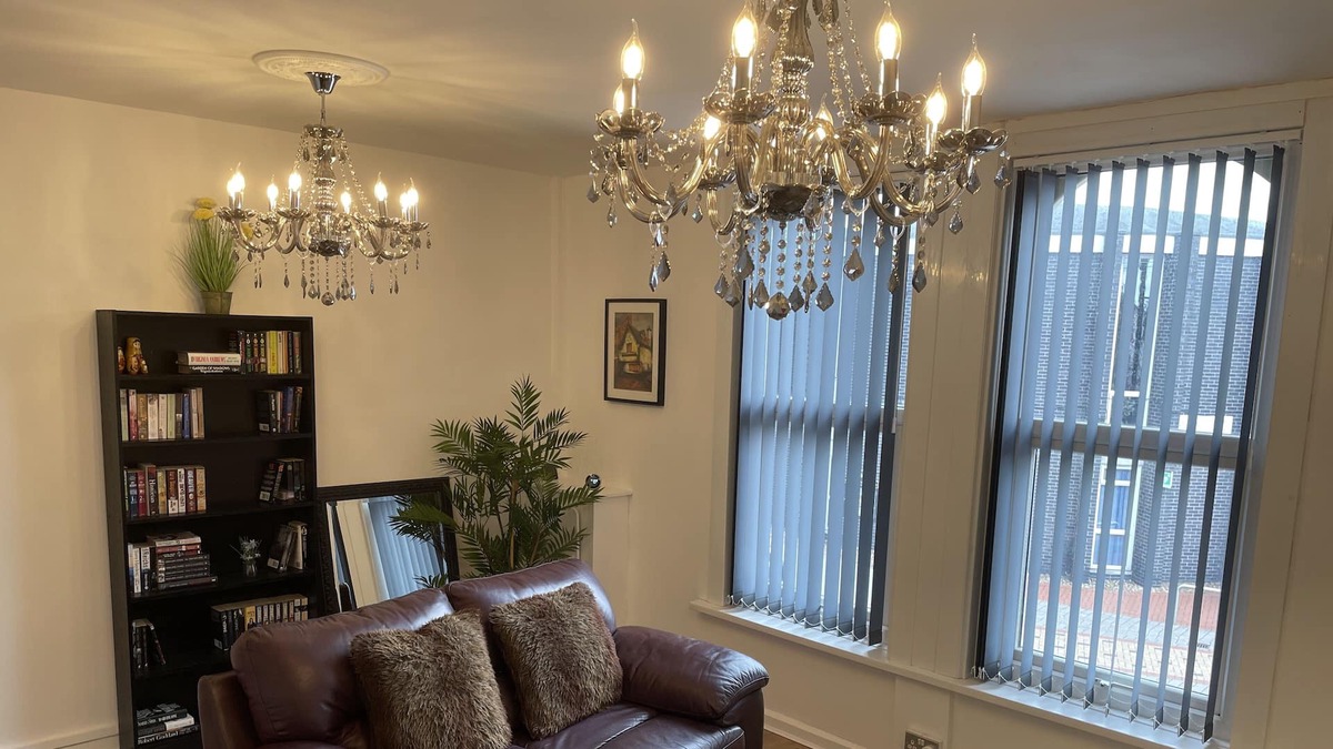 Arnold Apartment | Lovely 2 bed Apartment, Arnold Town centre.