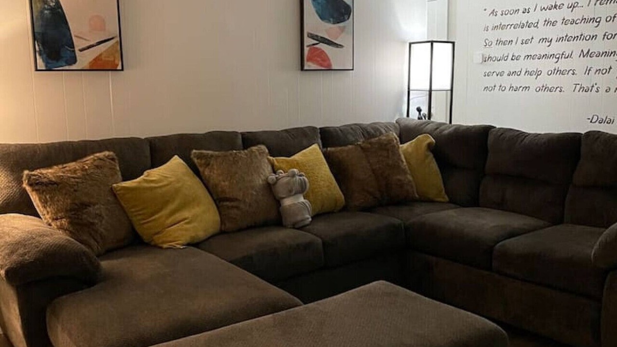 Merrillville Apartment | Lovely 2 Bed Room Apartment, all to yourself