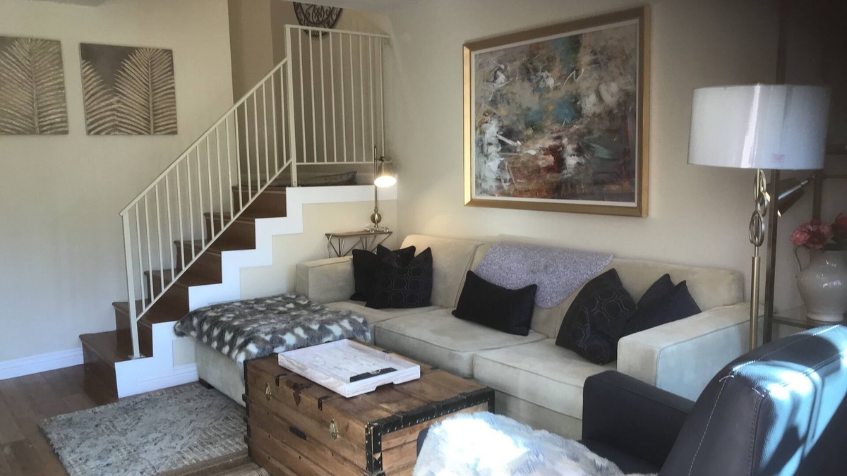 Goleta House | Lovely 2 bedroom 1.5 bath Townhouse Close to UCSB