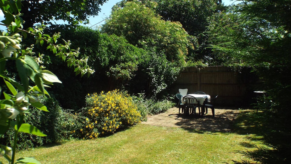 Turville Cottage | Lovely 2 bedroom cottage in pictoresque village, near Henley-on-Thames & Marlow
