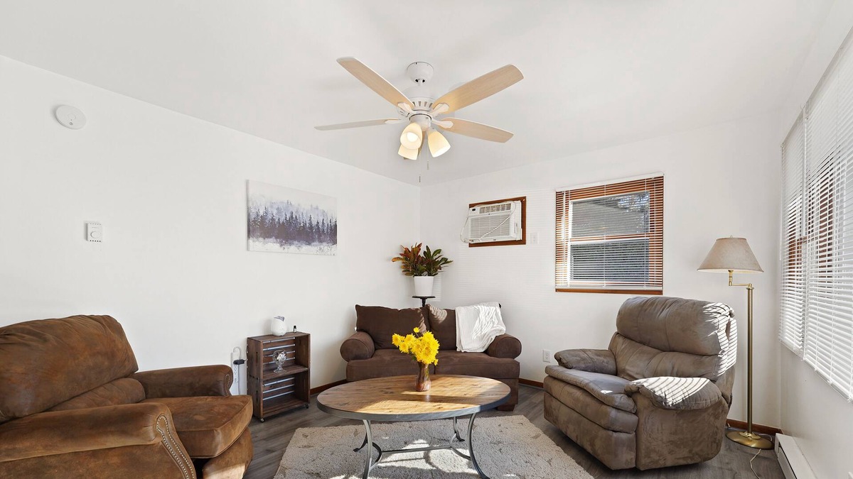 Elk Mills Apartment | Lovely 2 bedroom unit with free parking in front. No steps